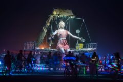 rene-smith-carros-de-foc-burning-man-2018-3_46470140971_o-scaled