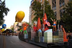 desfile-paris-parade-2012-104_8555220055_o-scaled